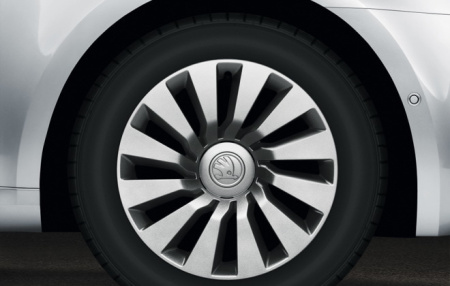 Колпак колеса Skoda Octavia III 2013-н.в. R16 Tekton (комплект)