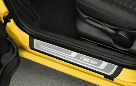 Накладки на пороги Skoda Fabia II 2006-2014