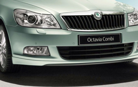 Накладка на бампер передний Skoda Octavia II 2004-2012