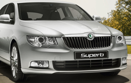 Накладка на бампер передний Skoda Superb II 2008-2015